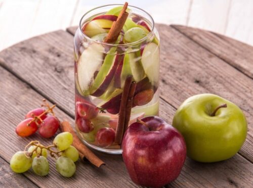 apple detox water